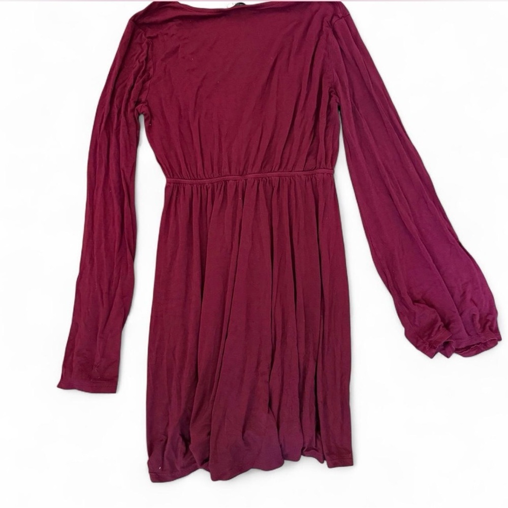 Tobi Long Sleeve V-Neck Flowy Dress - Burgundy - Picture 5 of 5